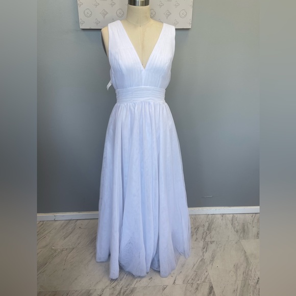 Fame and Partners-white v-neck mesh - Picture 2 of 5